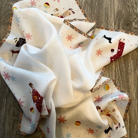 Burberry story Asian scarf NWOT very Rare - Picture 9 of 11